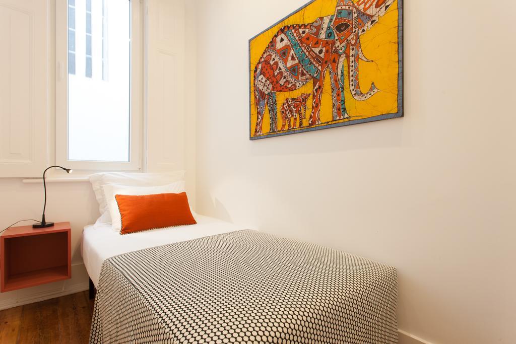 Design Sta Marta/ Liberdade Apartment Lisboa Ngoại thất bức ảnh