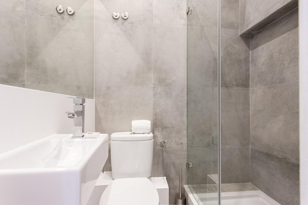 Design Sta Marta/ Liberdade Apartment Lisboa Ngoại thất bức ảnh